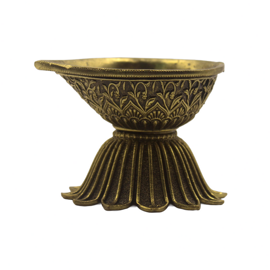 Brass Lotus Diya | Traditional Oil Lamp | Pooja Mandir Décor